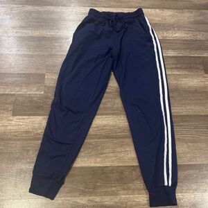 * 🤑💰🤑 3/$10.00 budle item 🤑💰🤑 
Sweatpants